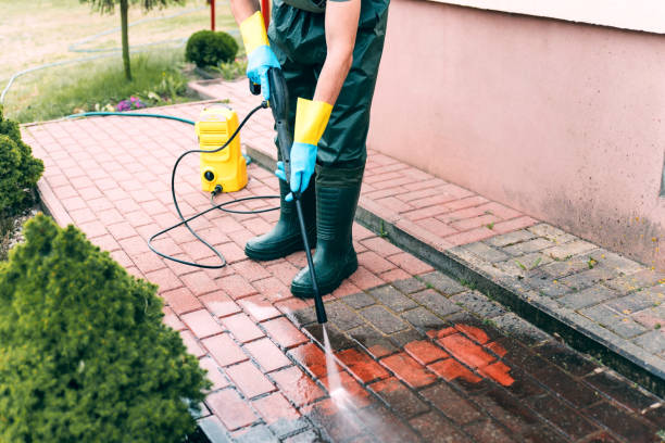 Best Garage Pressure Washing  in Kathleen, FL